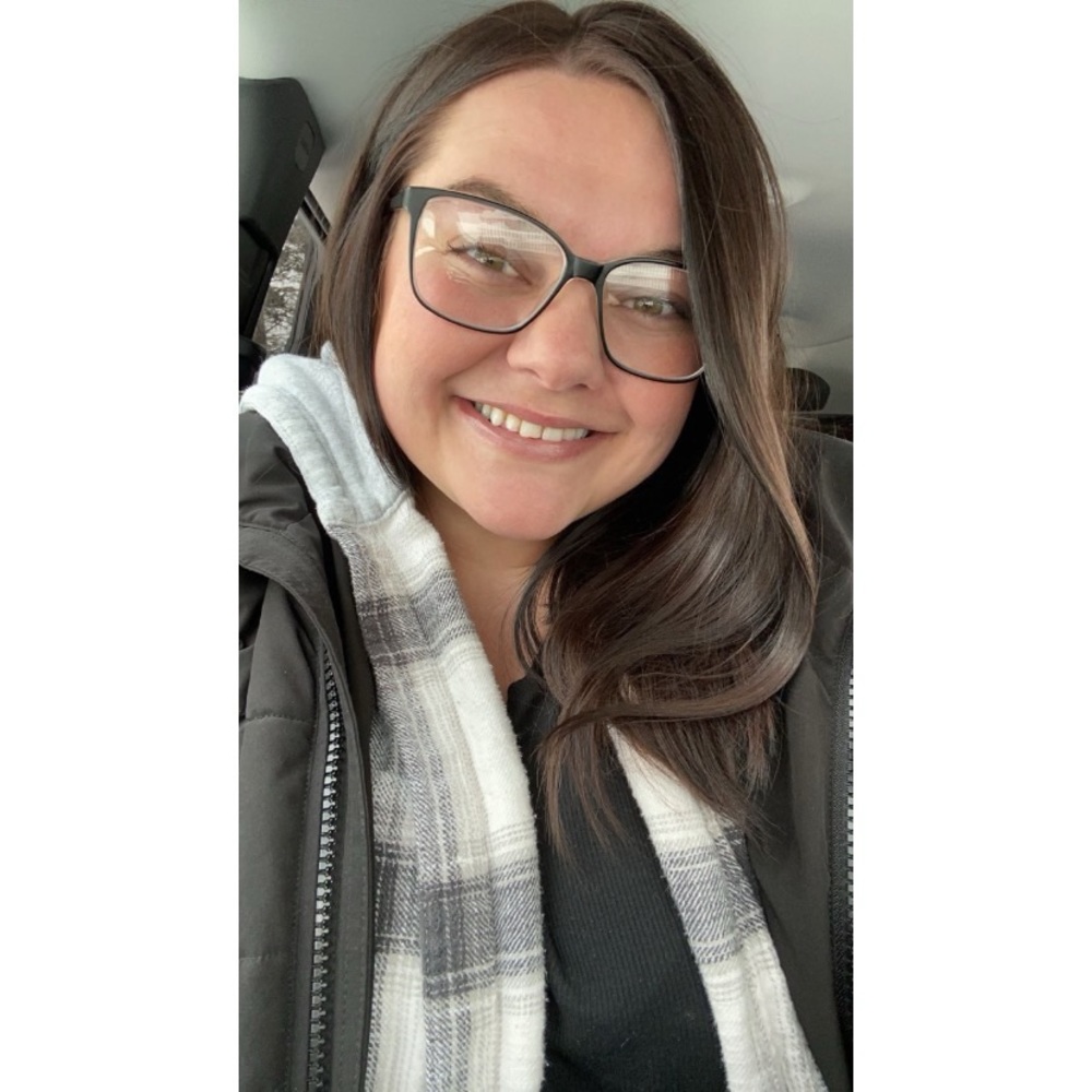 Meet your Posher, Carly